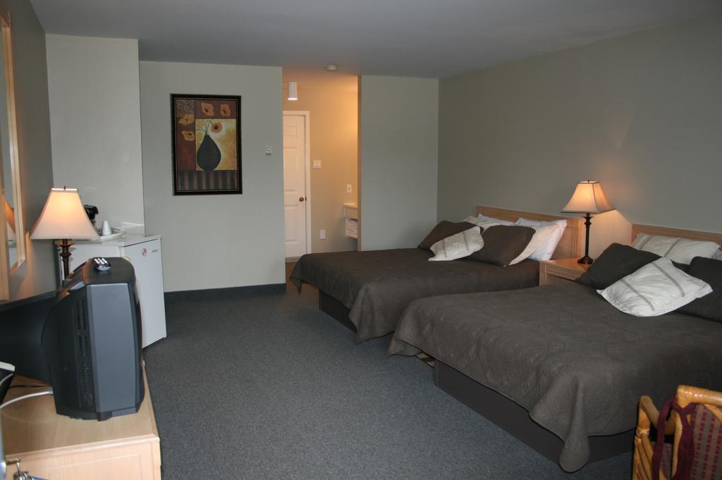 La Cuillere A Pot Hotel Saint-Donat-de-Montcalm Værelse billede