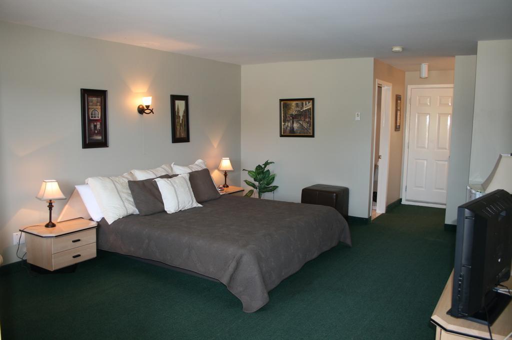 La Cuillere A Pot Hotel Saint-Donat-de-Montcalm Værelse billede